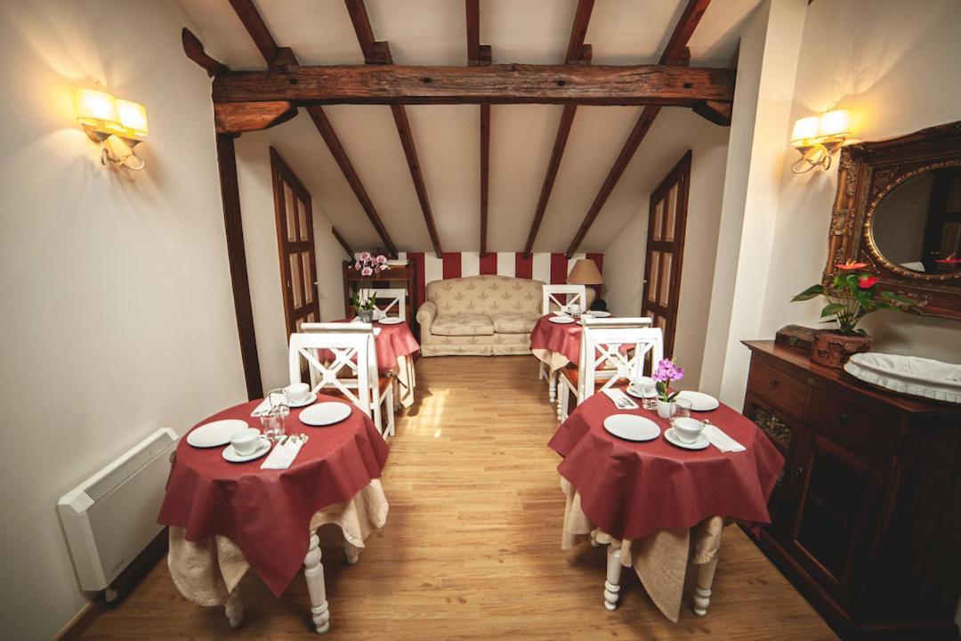 Posada Cicero Ngoại thất bức ảnh
