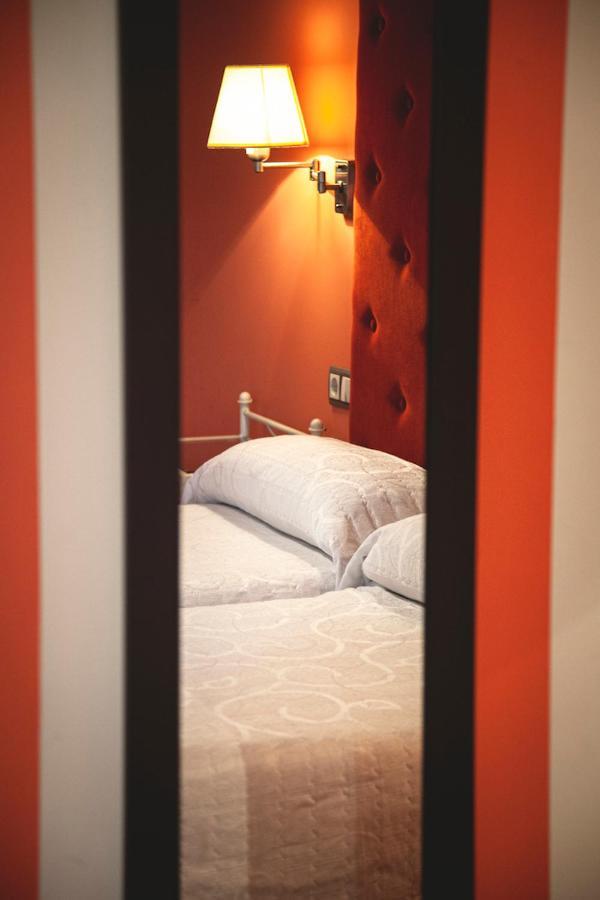 Posada Cicero Ngoại thất bức ảnh
